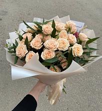 Букет Кремовые розы Латте в Родыках