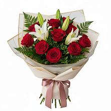 Букет цветов из:  Лилии и Розы в Родыках
