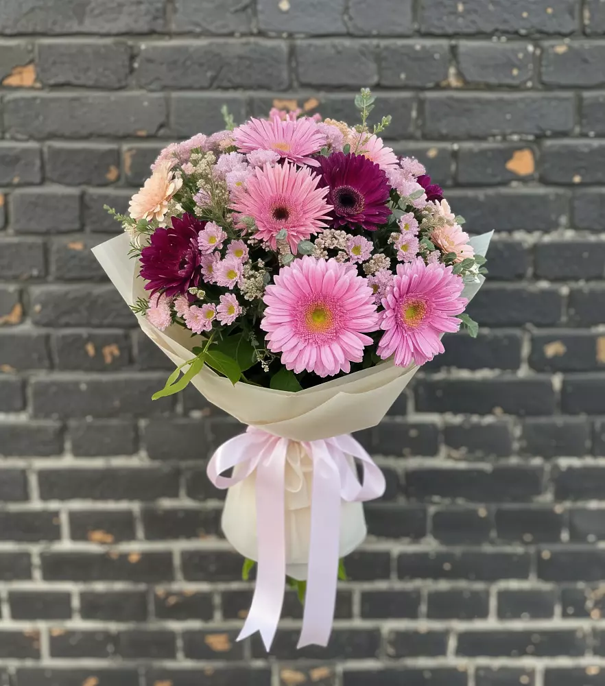 Букет цветов из: Герберы и Хризантемы в Родыках