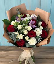 Букет цветов из:  Розы и Альстромерии в Родыках
