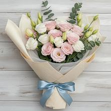 Букет цветов из:  Лизиантусы в Родыках