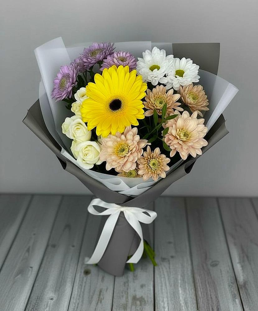 Букет цветов из: Розы, Герберы и Хризантемы в Родыках