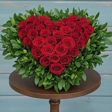 Цветочная композиция из Розы в виде сердца в Родыках