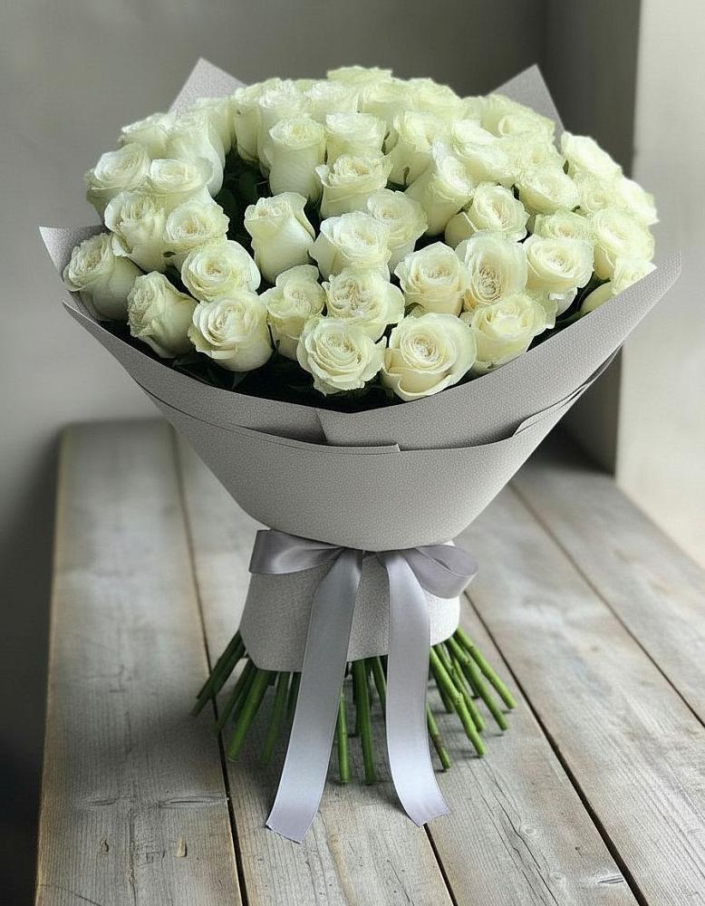Букет 35 Белых роз в Родыках