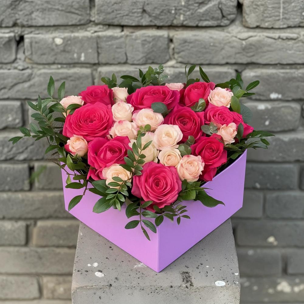 Цветочная композиция из Розы в коробке в Родыках