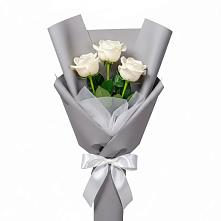 Букет 3 белые розы в Родыках