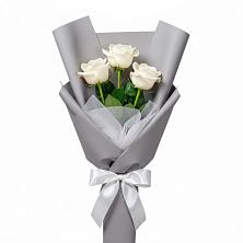 Букет 3 белые розы в Родыках