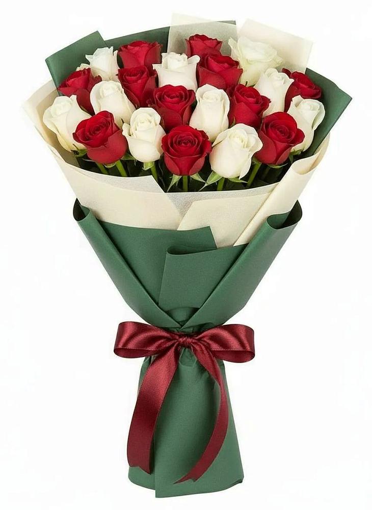 Букет Микс из красных и белых роз в Родыках