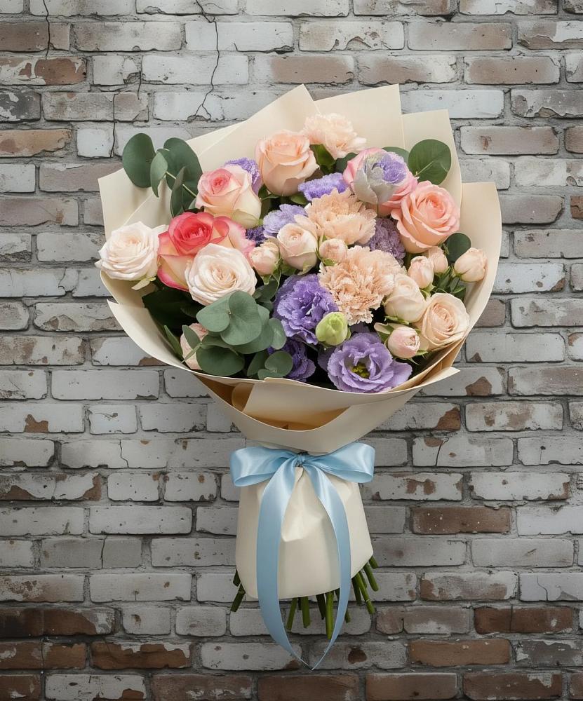 Букет цветов из: Розы, Лизиантусы и Гвоздики в Родыках