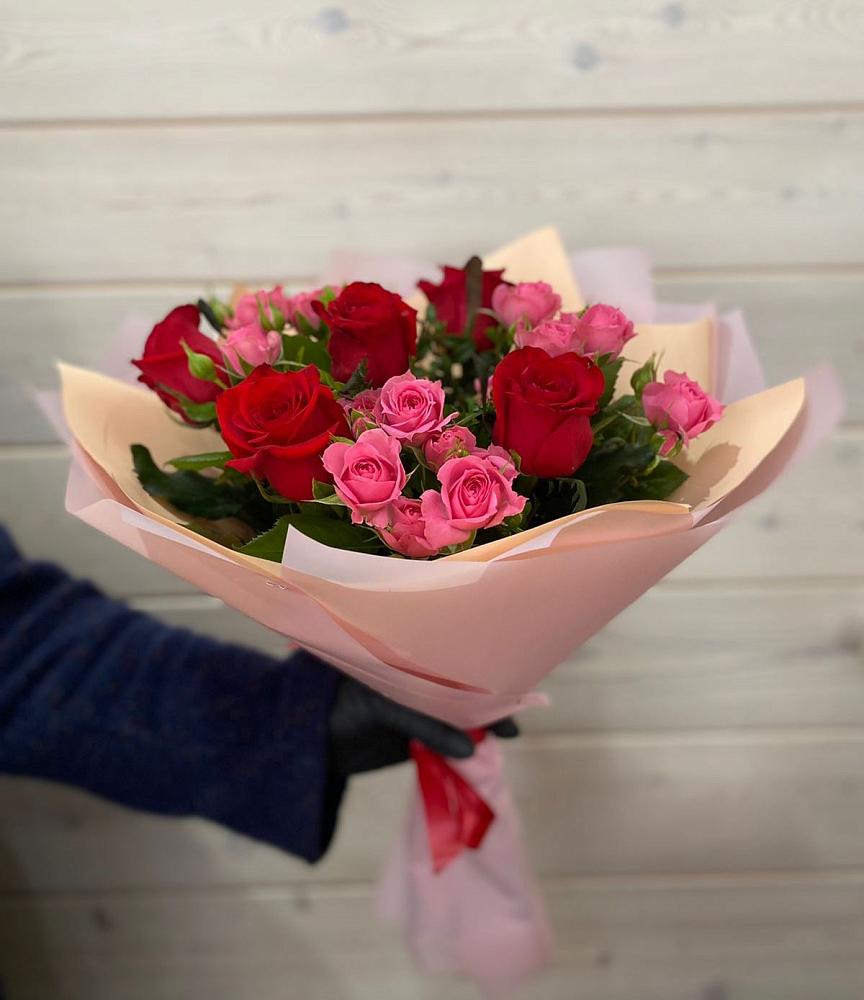 Букет цветов из: Розы в Родыках