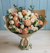 Букет цветов из:  Альстромерии и Розы в Родыках