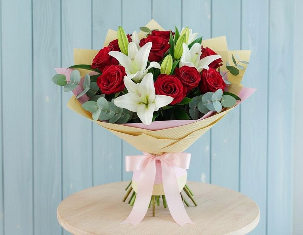 Букет цветов из: Лилии и Розы в Родыках